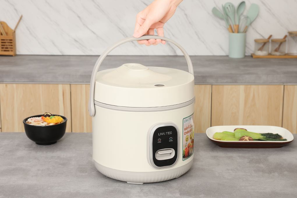 Nồi cơm nắp gài Livotec 1.8 lít LRC-6218B Màu Màu be