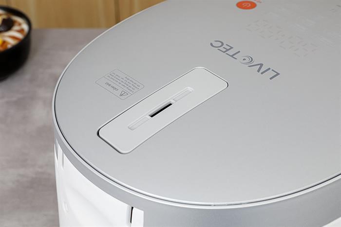 Nồi cơm điện tử Livotec 1.8 lít LRC-E8218W Màu Trắng