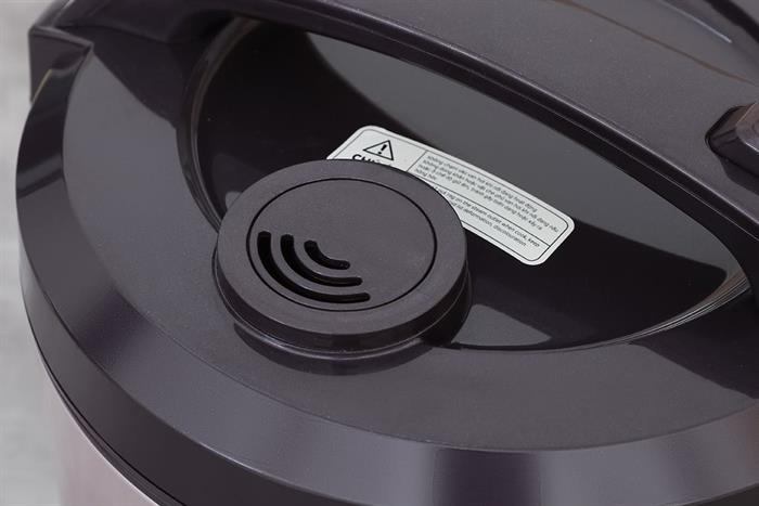 Nồi cơm nắp gài Kangaro 2.2 lít KGRC22M5G Màu Tím