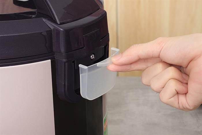 Nồi cơm nắp gài Kangaro 3 lít KGRC30M5G Màu Tím