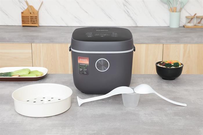 Nồi cơm điện tử Kangaroo 1.8 lít KGRC18D3G Màu Đen