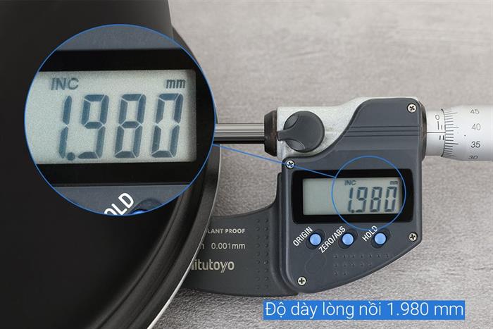 Nồi cơm điện tử Kangaroo 1.8 lít KGRC18D3G Màu Đen