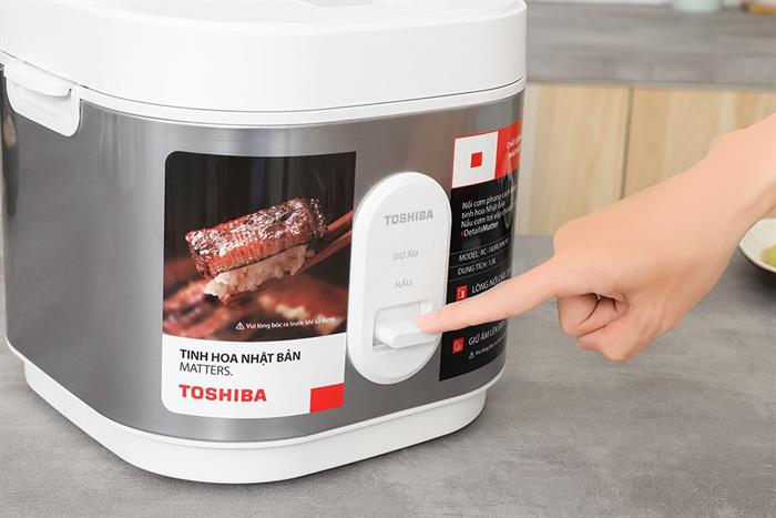 Nồi cơm nắp gài Toshiba 1.8 lít RC-18JRUVN(W) Màu Trắng