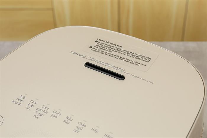 Nồi cơm điện tử Joyoung 1.8 lít JNRC-502 Màu Bạc