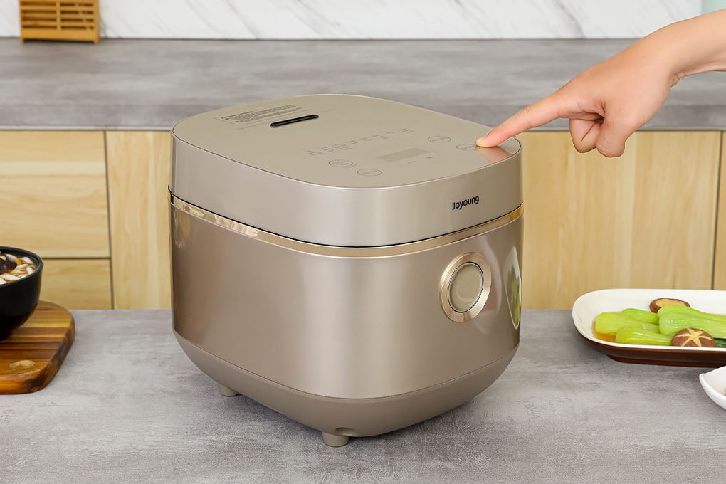Nồi cơm điện tử Joyoung 1.8 lít JNRC-502 Màu Bạc