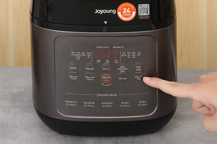 Nồi cơm điện tử áp suất Joyoung 1.8 lít JHPC-5100 Màu Đen
