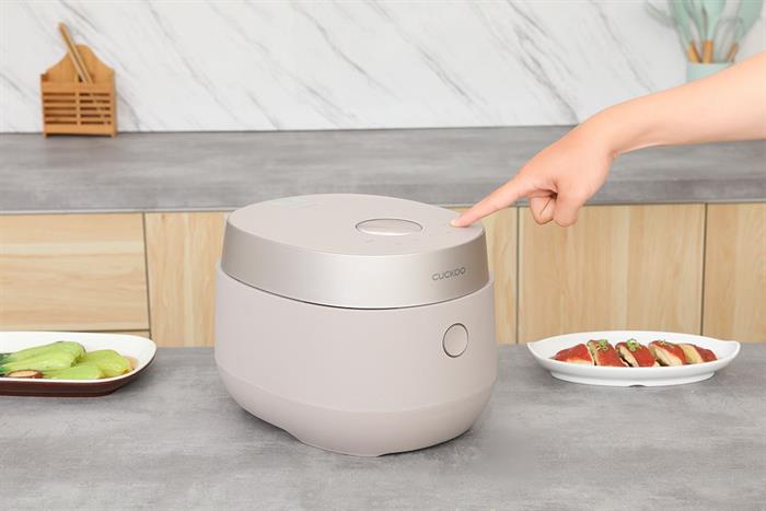 Nồi cơm điện tử Cuckoo 1.08 lít CR-0686FGP Màu Hồng ruốc