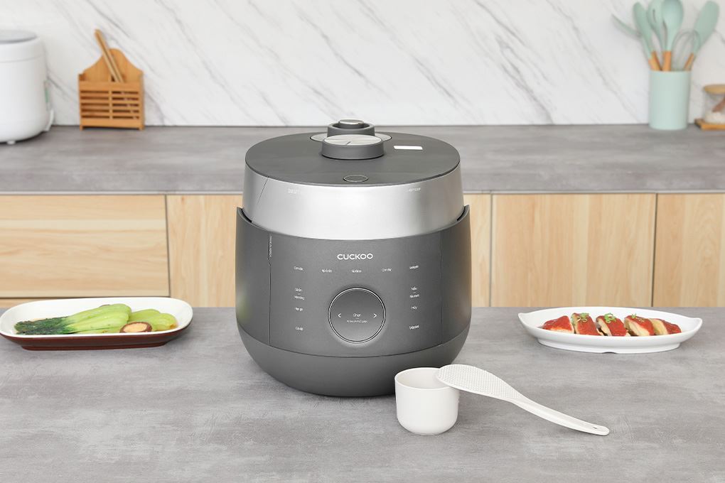 Nồi cơm áp suất cao tần Cuckoo 1.8 lít CRP-LHBR1000F Màu Đen - Xám