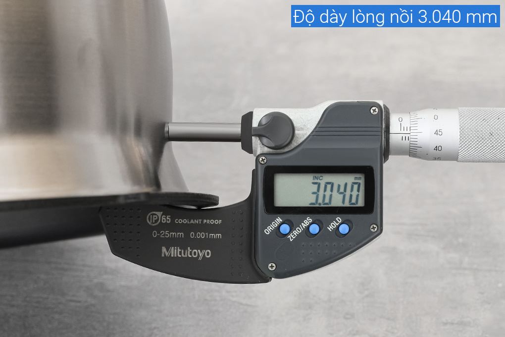 Nồi cơm áp suất cao tần Cuckoo 1.8 lít CRP-LHBR1000F Màu Đen - Xám