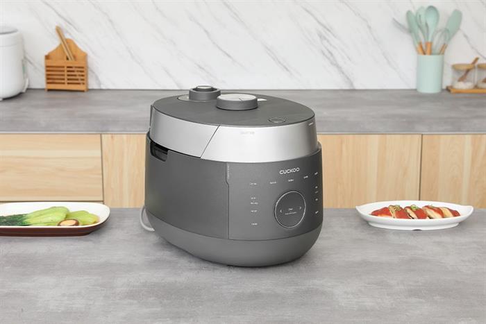 Nồi cơm áp suất cao tần Cuckoo 1.8 lít CRP-LHBR1000F Màu Đen - Xám