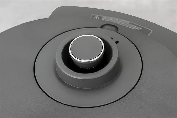 Nồi cơm áp suất cao tần Cuckoo 1.8 lít CRP-LHBR1000F Màu Đen - Xám