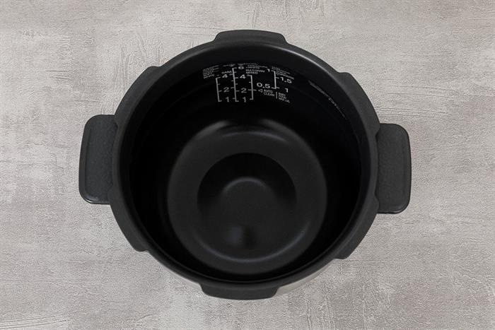 Nồi cơm áp suất cao tần 1.08 lít Cuckoo CRP-LHBR0600F Màu Xám