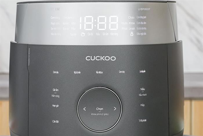 Nồi cơm áp suất cao tần 1.08 lít Cuckoo CRP-LHBR0600F Màu Xám
