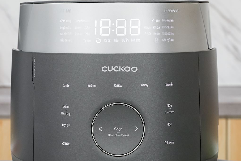 Nồi cơm áp suất cao tần Cuckoo 1.08 lít CRP-LHBR0600F Màu Xám