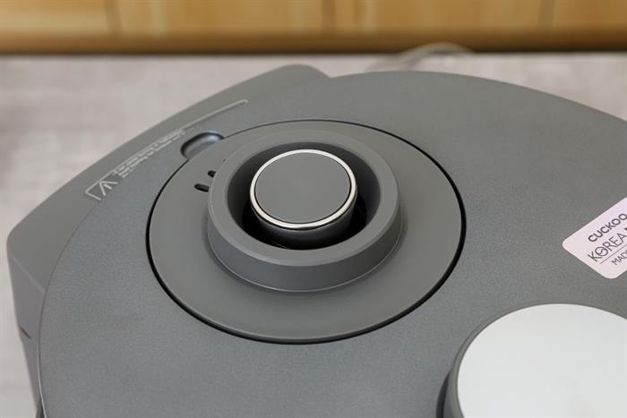 Nồi cơm áp suất cao tần 1.08 lít Cuckoo CRP-LHBR0600F Màu Xám