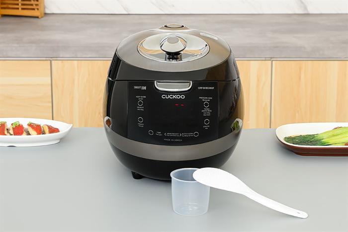 Nồi cơm áp suất cao tần Cuckoo 1.08 lít CRP-BHBC0600F Màu Đen - Xám