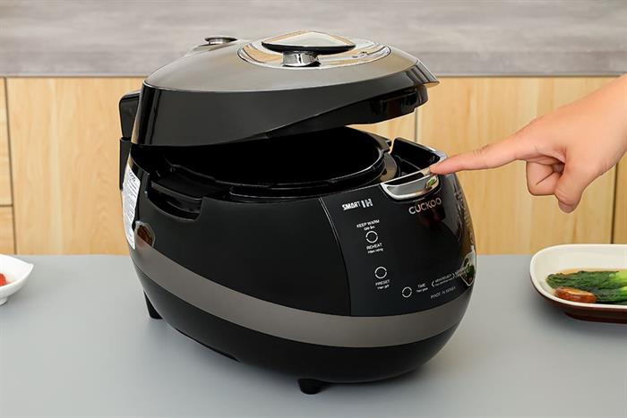Nồi cơm áp suất cao tần Cuckoo 1.08 lít CRP-BHBC0600F Màu Đen - Xám