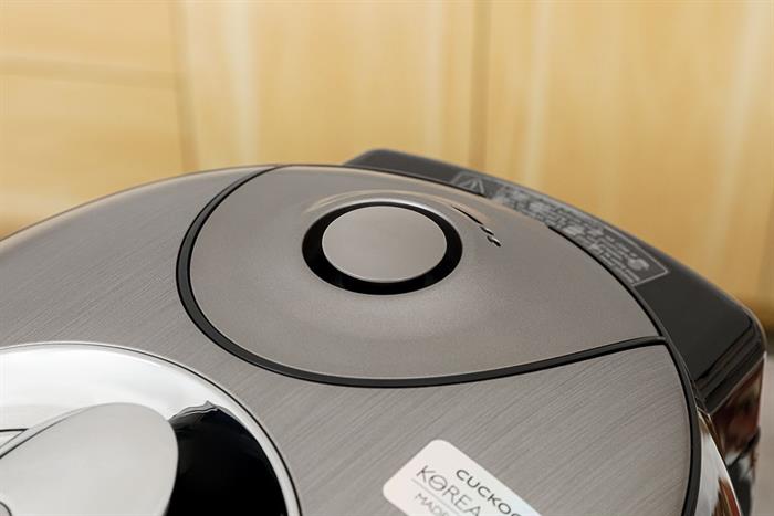 Nồi cơm áp suất cao tần Cuckoo 1.08 lít CRP-BHBC0600F Màu Đen - Xám