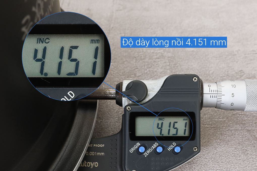 Nồi cơm điện tử áp suất Sharp 1.8 lít KS-TW181V-B Màu Đen