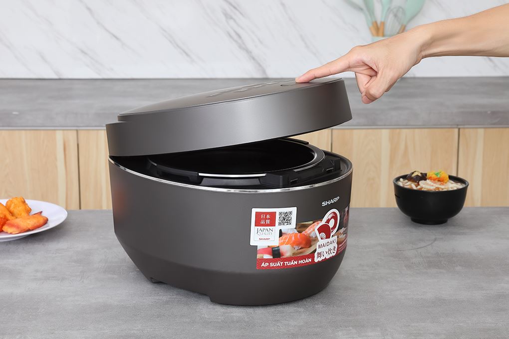 Nồi cơm áp suất cao tần Sharp 1.8 lít KS-XW181V-S Màu Xám