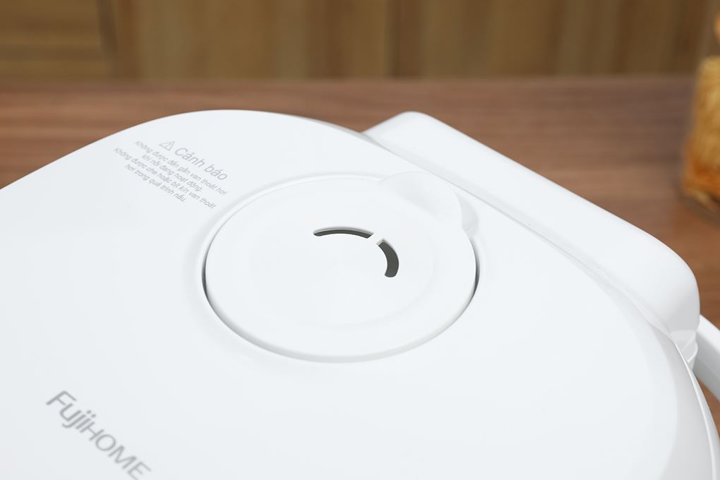 Nồi cơm điện tử FUJIHOME 1.5 lít RC15W Màu Trắng