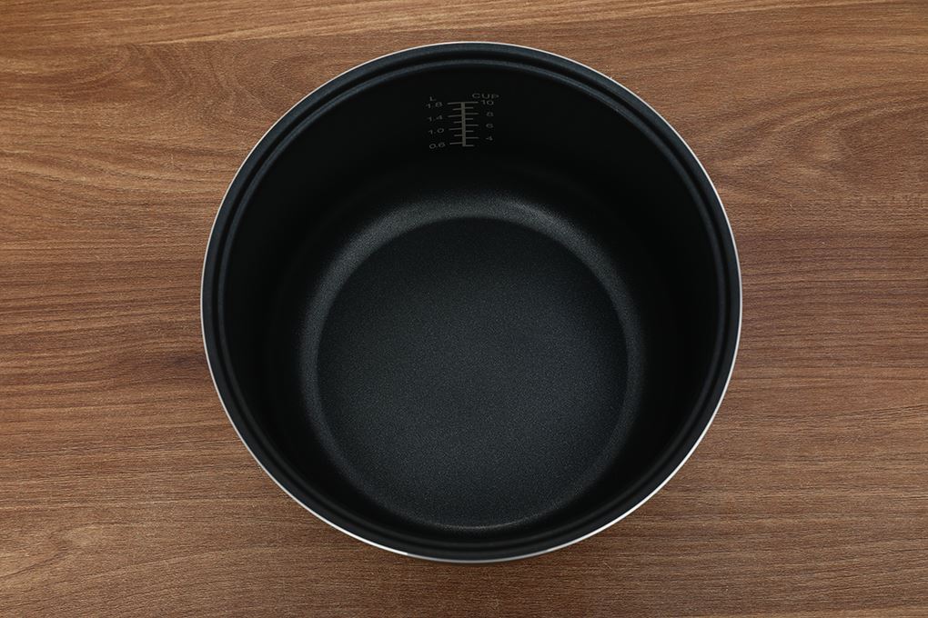 Nồi cơm nắp gài BlueStone 1.8 lít RCB-5527 Màu Đen - Xám