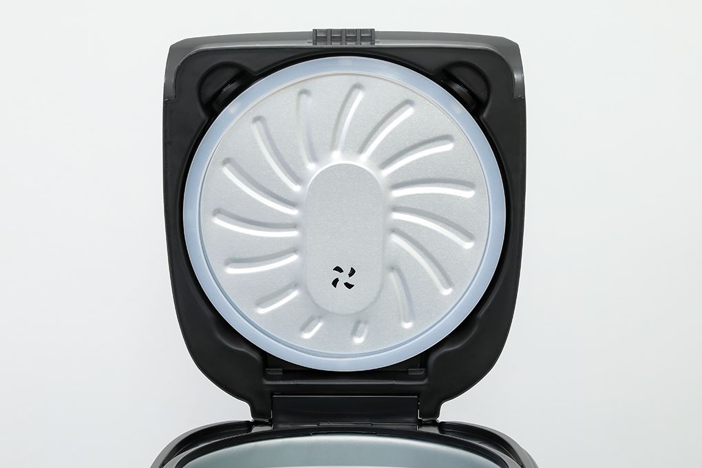 Nồi cơm điện tử Sunhouse 1.8 lít SHD8909B Màu Đen