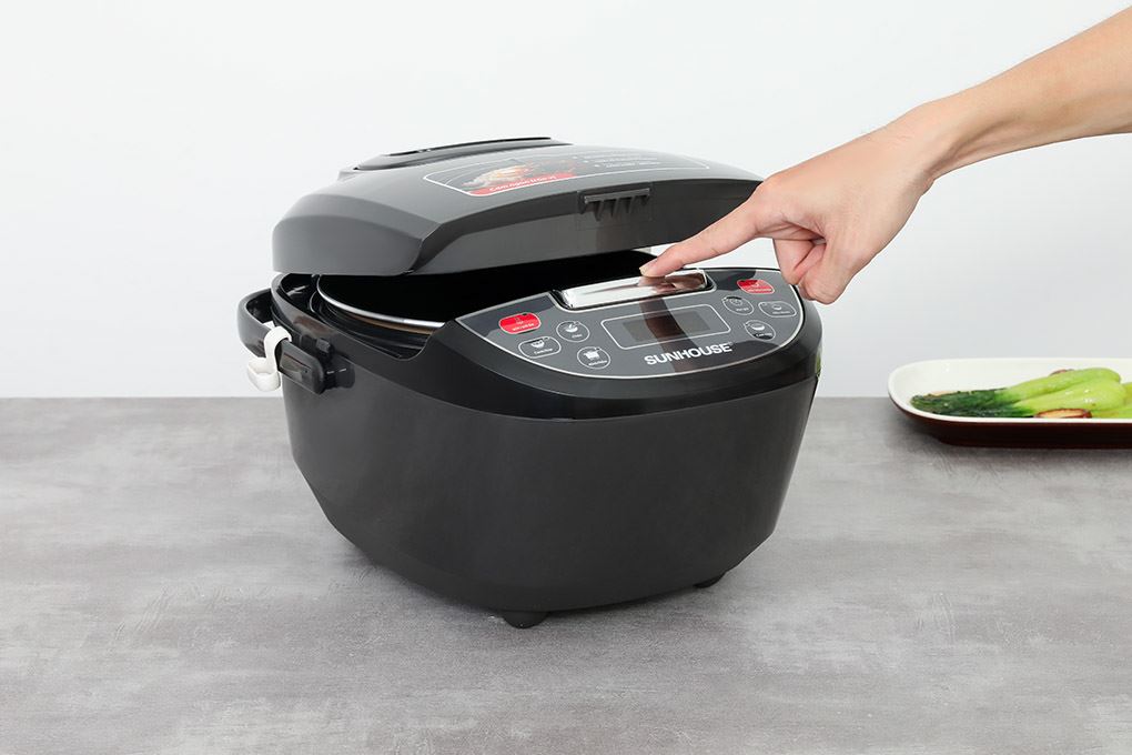 Nồi cơm điện tử Sunhouse 1.8 lít SHD8909B Màu Đen
