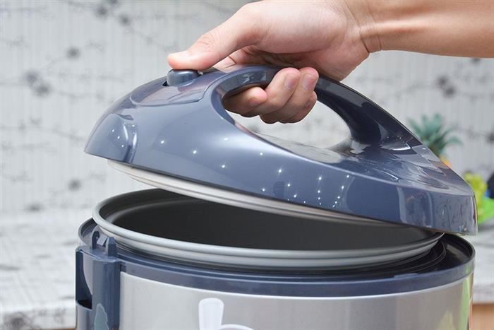 Nồi cơm nắp gài Sharp 1.8 lít KS-NR191STV Màu Đen - Xám