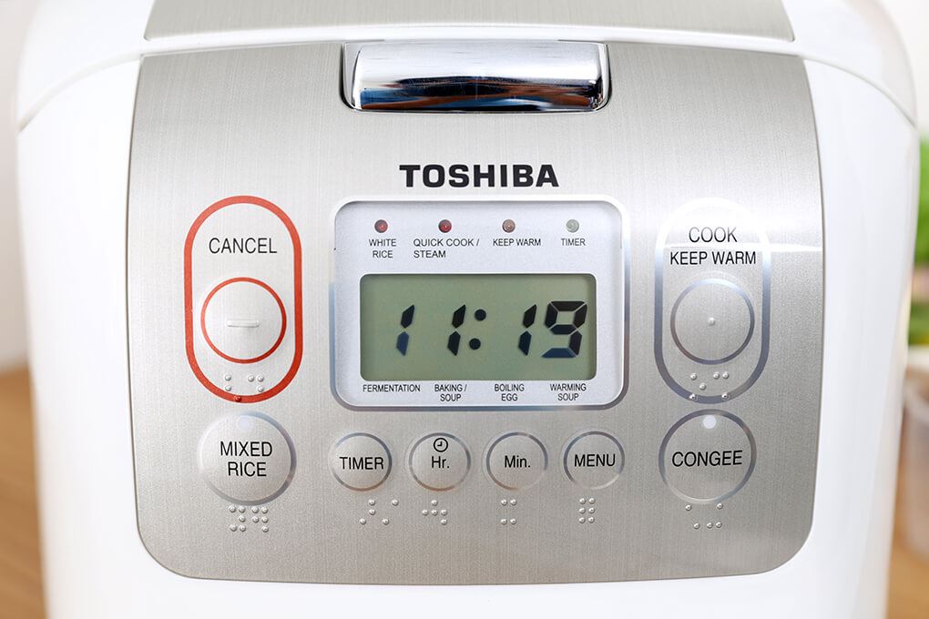 Nồi cơm điện tử Toshiba 1.8 lít RC-18NMFVN(WT) Màu Trắng