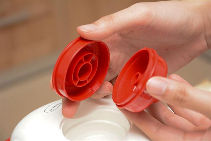 Nồi cơm nắp gài Happycook 1.8 lít HC-180A Màu Trắng - Đỏ