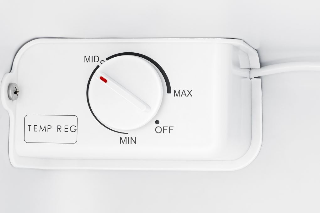 Tủ lạnh Hisense 45 lít HR05DB Màu Đen