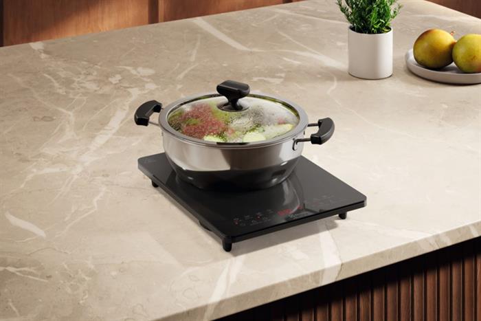 Bếp từ đơn Electrolux ETIS457CGB 2100W Màu Đen