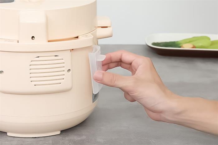 Nồi áp suất điện Sunhouse SHD1520 2.5 lít Màu Kem