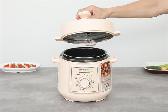 Nồi áp suất điện Sunhouse SHD1520 2.5 lít Màu Kem