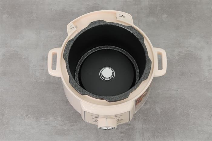 Nồi áp suất điện Sunhouse SHD1520 2.5 lít Màu Kem