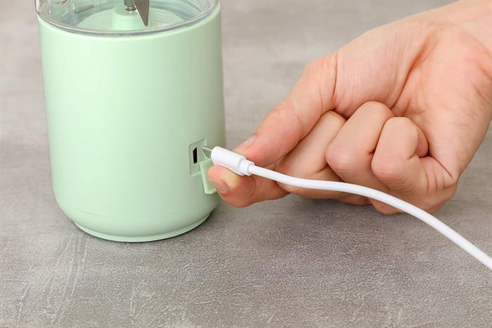 Máy xay sinh tố cầm tay Magic A-020 Màu Xanh lá