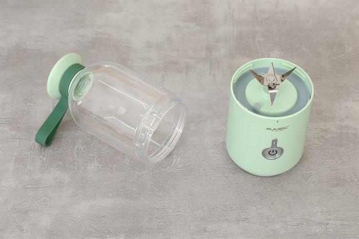 Máy xay sinh tố cầm tay Magic A-020 Màu Xanh lá