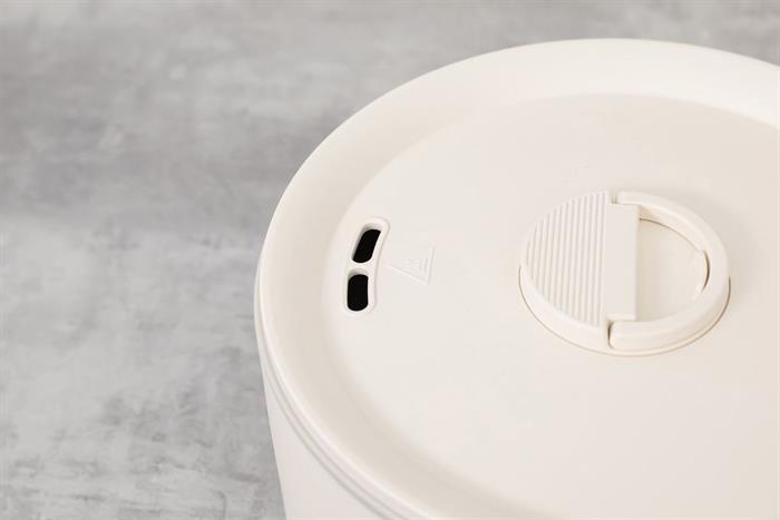 Nồi lẩu điện Bear MC-4H16G 1.6 lít Màu Kem