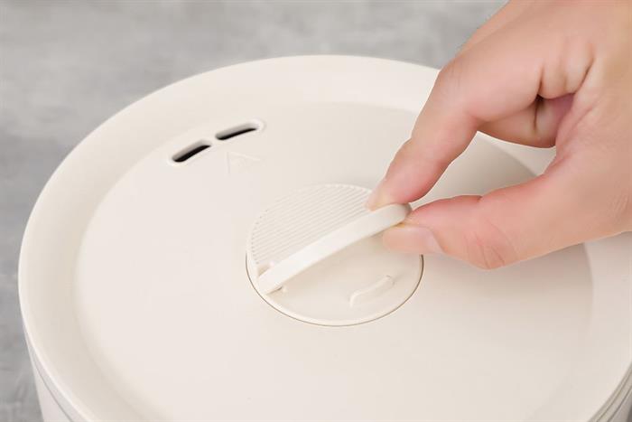 Nồi lẩu điện Bear MC-4H16G 1.6 lít Màu Kem