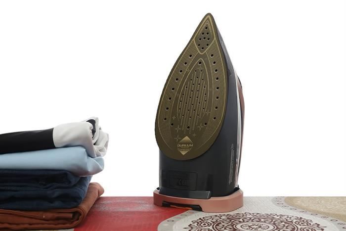 Bàn ủi hơi nước Tefal Ultimate Power Pro FV9E50E0 3200W Màu Đen - nâu