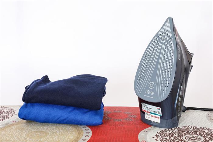 Bàn ủi hơi nước Sunhouse Mama SHD2072 2800W Màu Xám