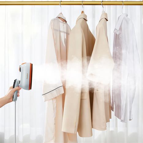 Bàn ủi hơi nước cầm tay Gaabor HM-T01A 1300W Màu Xanh