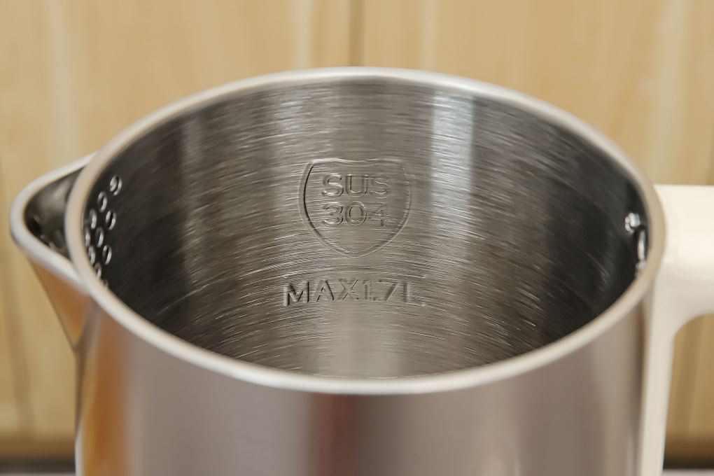 Bình đun siêu tốc Bear 1.7 lít ZDH-D17T5 Màu Inox