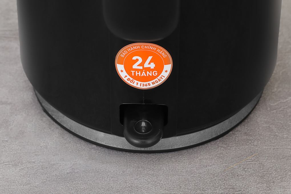 Bình đun siêu tốc Joyoung 1.7 lít JEK-588 Màu Đen