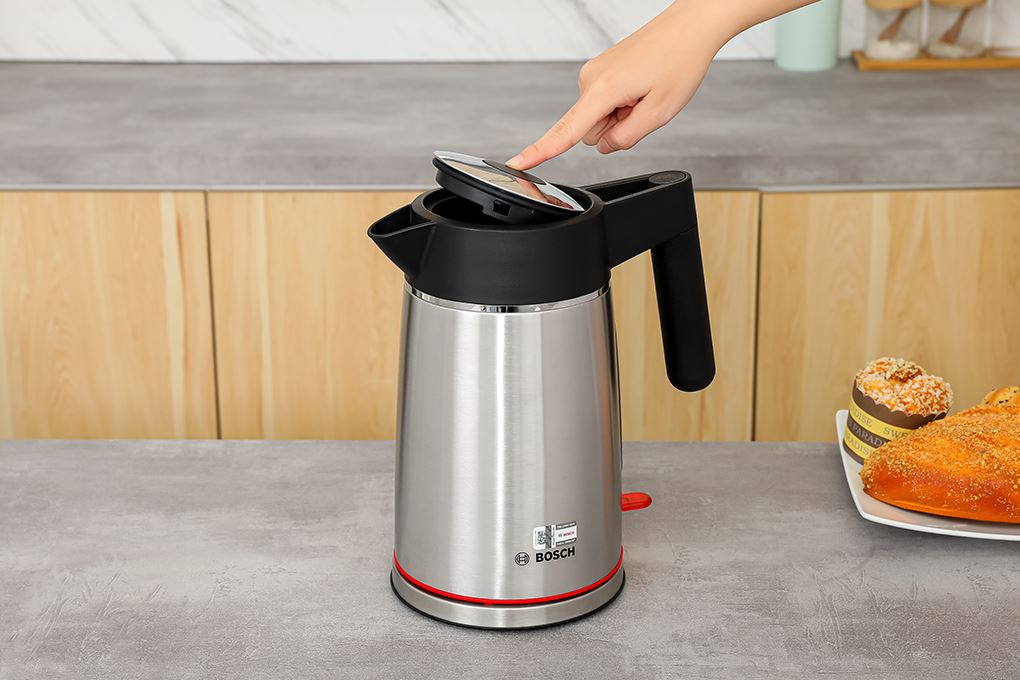 Bình đun siêu tốc Bosch 1.7 lít TWK6M480 Màu Inox