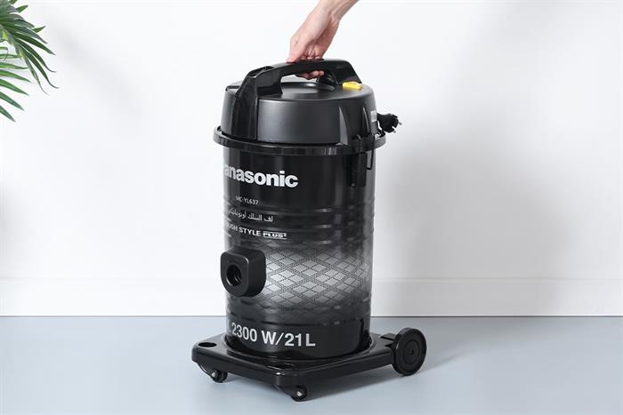 Máy hút bụi công nghiệp Panasonic MC-YL637SN49 Màu Đen
