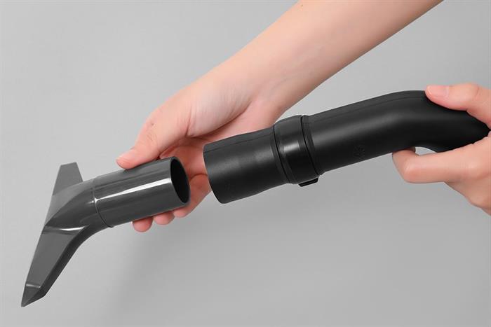 Máy hút bụi công nghiệp Panasonic MC-YL635TN46 Màu Đen - Vàng đồng