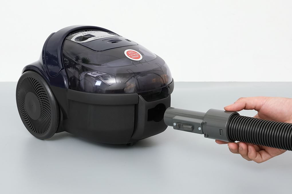 Máy hút bụi dạng hộp Hitachi CV-SF16A Màu Đen