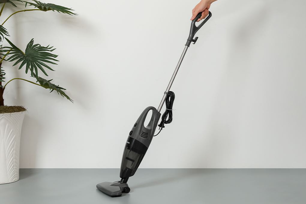 Máy hút bụi cầm tay Rapido RVC-600HG Màu Đen - Xám